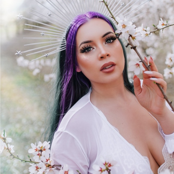 Meet your Posher, Mishayla - Picture 1 of 2